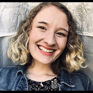 Meet your Posher, Marissa